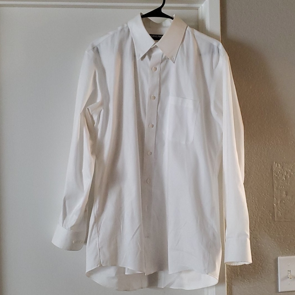 White dress shirt